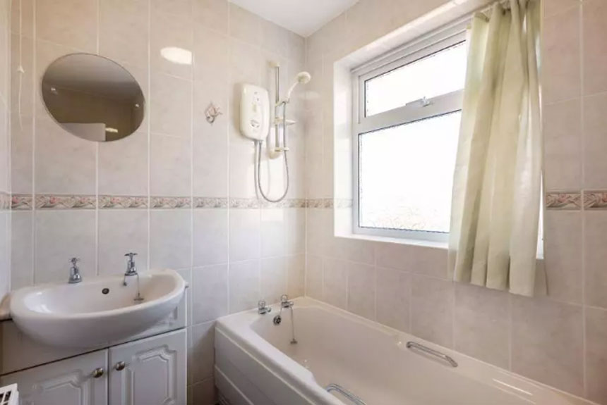 Rent a  Semi-Detached House Broome Way Huntington York